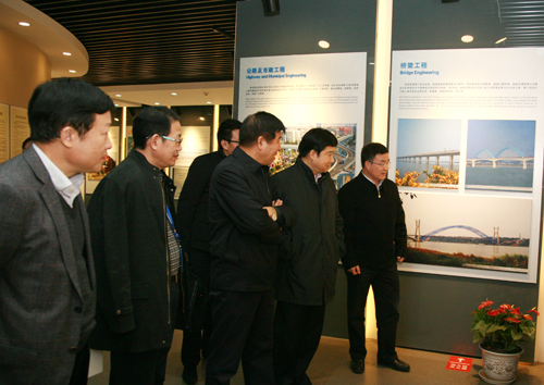 中国铁建专职外部董事葛付兴一行参观铁四院荣誉馆中国